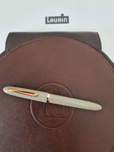 Pelikan laurin kolbenfüller - laurin,