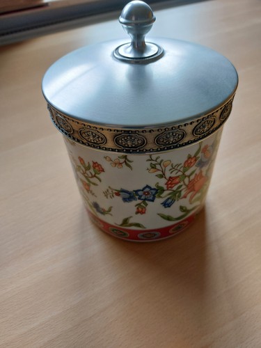 Dose mit zinndeckel - dose,