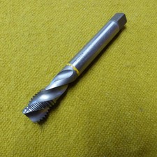 Gewindebohrer M20  GL140 Z3