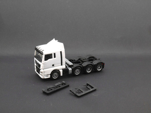 Em1064 man 4achs - 1:87,