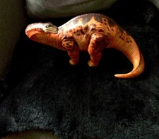 Imposanter großer Dino aus