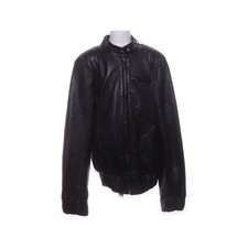 Bik Bok, Lederjacke, Mädchen