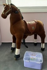 Animal Riding Reitpferd mit Rollen, Futter und Putzkoffer für Kinder