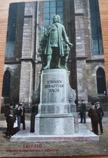 Ansichtskarte Leipzig Bachdenkmal Thomaskirche ca.  1913 mit Passanten