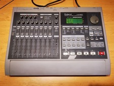 Roland Vs 880 VXpanded mit VS8F-1 Multi Effectboard 