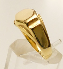 eleganter antiker Herrenring