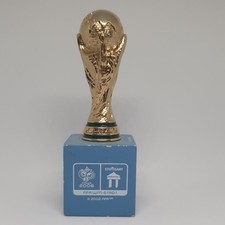 Fußball FIFA World Cup Pokal Trophy Holzpodest WM Pokal 70 mm Trophäe Stuttgart 