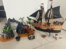 Playmobil Piratenschiff und Pirateninsel mit Schatz