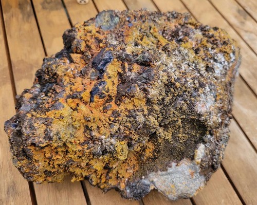 Auripigment auf zinkblende - auripigment,