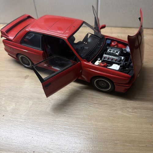 Autoart millennium bmw - 1:18,
