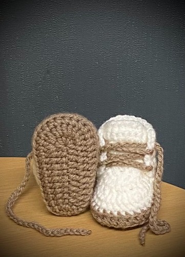 Gehäkelte neugeborene baby - gehäkelte,