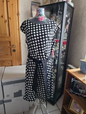 Damen  Kleid Größe 46 Schwarz-Weiß gepunktet NEU