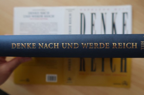 Denke nach und werde - , reich