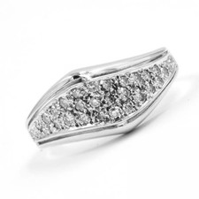 Ring mit Diamanten diamonds
