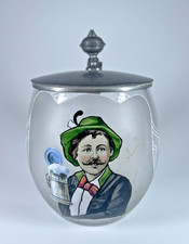 f 11-25  Jugendstil Glaskrug m. Zinndeckel Bier trinkender junger Mann in Tracht