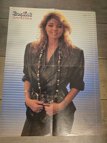 Sandra lauer kiss - a, very