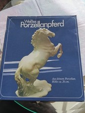 **Edles Porzellanpferd weiß