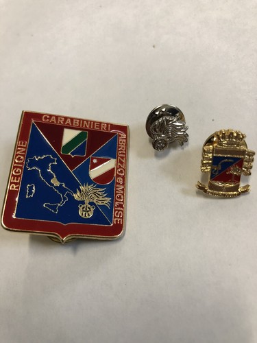 Pins von uniform - von, carabinieri