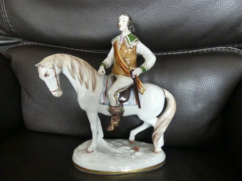 Porzellanfigur musketier 25 - porzellanfigur,