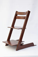 Stokke Tripp Trapp höhenverstellbarer Hochstuhl in Walnuss braun