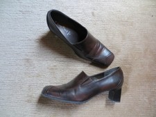 Slipper dunkelbraun Laura Berg