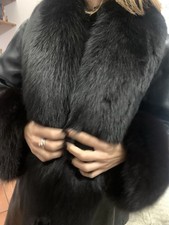 Leder- und Pelzmantel