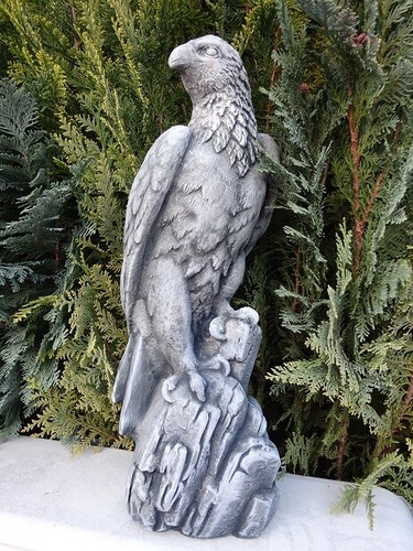 Falke gartenfigur steinguss - gartenfigur,,