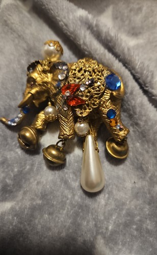 Elefanten brosche goldfarben - elefanten-brosche,
