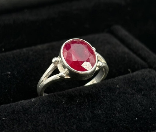 Echter roter rubin - roter,