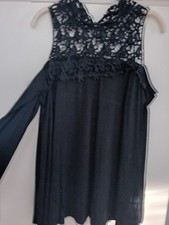 Edles Spitzen Langarmshirt