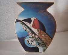 Vase Porzellan Kaiser 1872  Ute Patel-Missfeldt Jugendstil Motiv