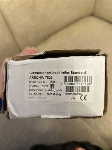 Gleitschienentürschließer