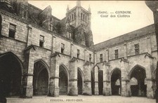 Condom Cour de Cloitres