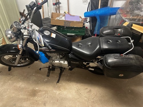 Suzuki gz 125 - ,
