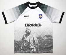 KOSOVO BLOKK3 GRAPHIC TEE
