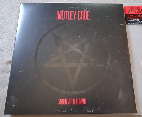 Mötley crüe shout - crüe, the