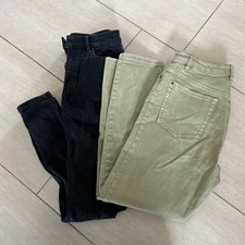2 Markenjeans von Esprit, Gr. XS für Damen in schwarz und khaki, Top