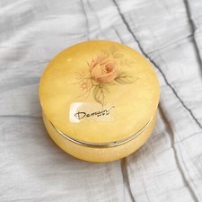 Vintage 1990s Demain