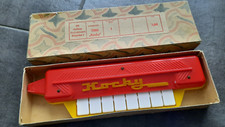 TRIOLA KOCKY MUSIKINSTRUMENT SPIELZEUG DDR VEB KLINGENTHAL RAR SELTEN VERPACKUNG