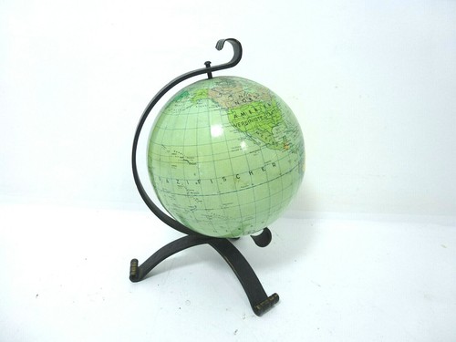 Schöner kleiner globus - kleiner,