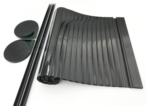 Schwarzes rolltor für - schwarzes,