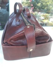 AIGNER Herren Kosmetik Koffer Tasche BAG Dame Leder bordeaux rot vintage KULTUR