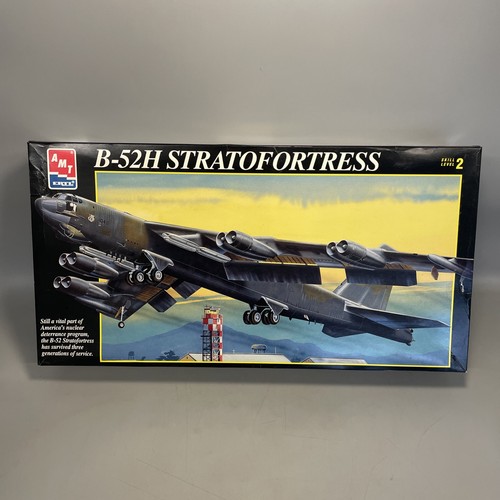 Amt ertl 8623 boeing - amt, b-52h