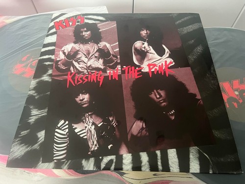 Kiss kissing the - kissing, lp