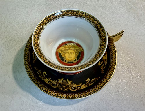 Versace red medusa tasse - medusa,