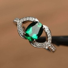Grün Oval Jubiläum Ring
