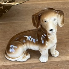 Foreign Figur  Porzellan  Dackel 