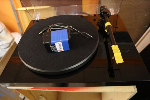 Plattenspieler pro ject - pro-ject, debut