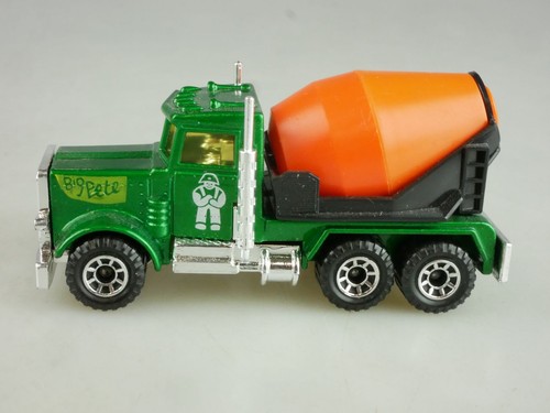 Peterbilt cement truck - 19-d,