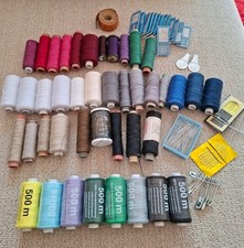 Nähgarn Konvolut, Verschiedene Farben,Nähnadeln, Nähmaschinennadeln, Maßband